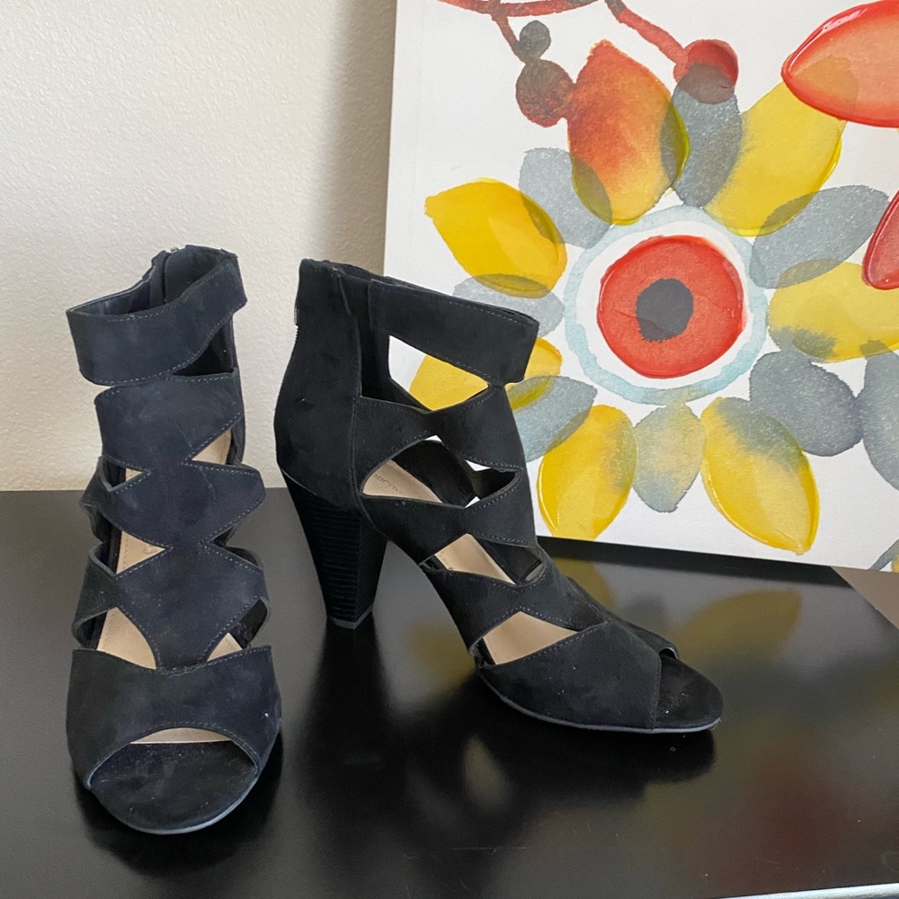 NEW - Liz Claiborne, Peep-toe Heel (Size 10)